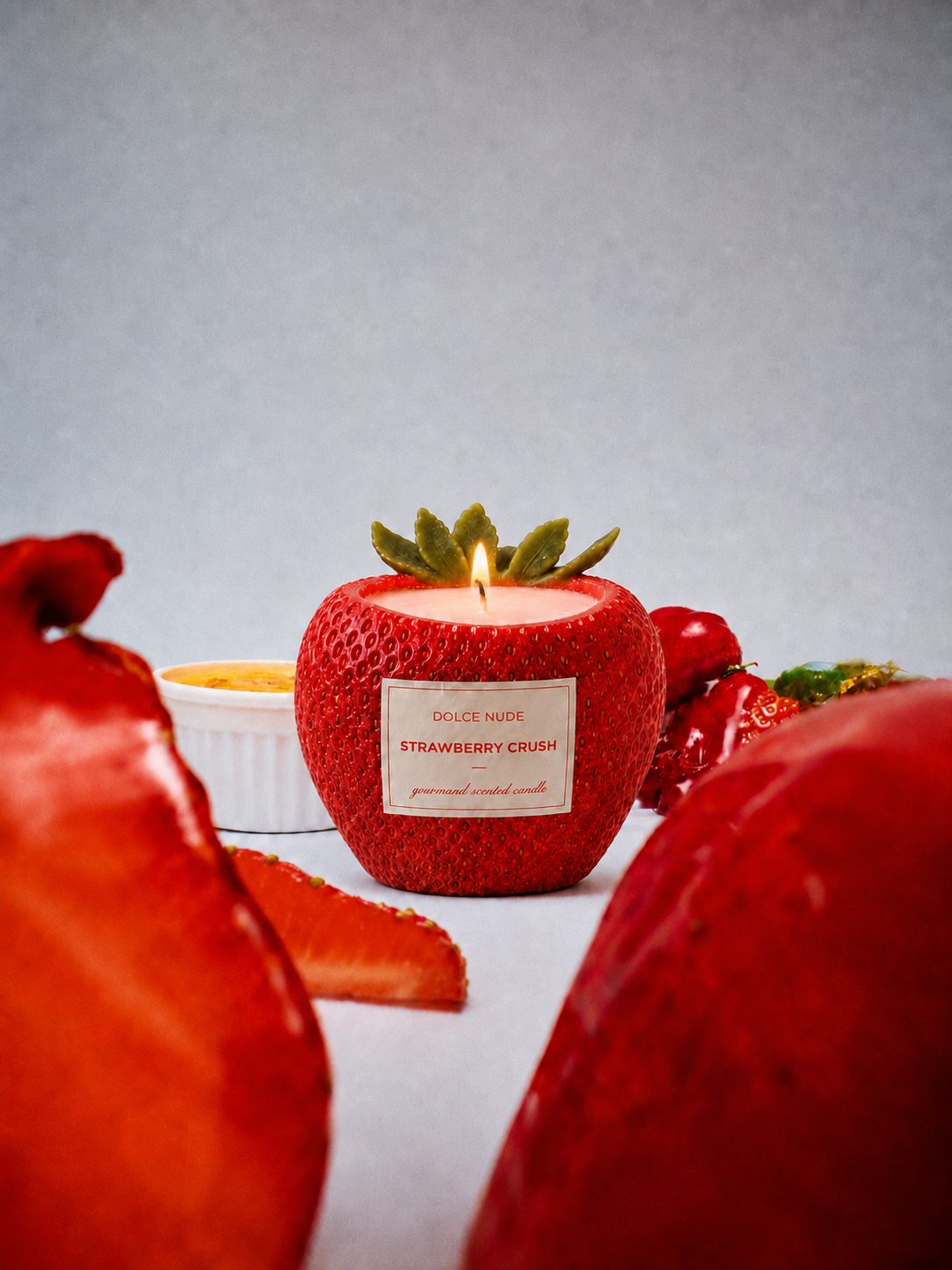 STRAWBERRY CRUSH strawberry scented candle by DOLCE NUDE