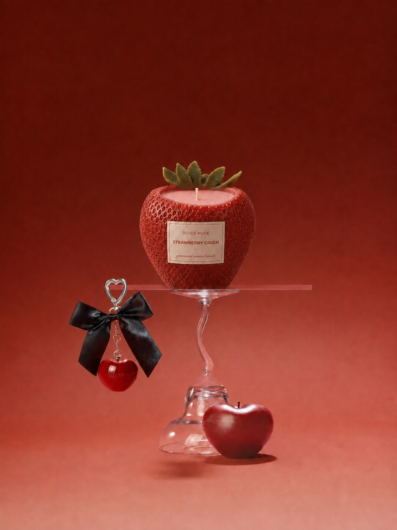 STRAWBERRY CRUSH strawberry scented candle by DOLCE NUDE