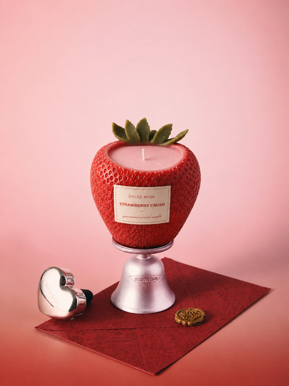 STRAWBERRY CRUSH strawberry scented candle by DOLCE NUDE